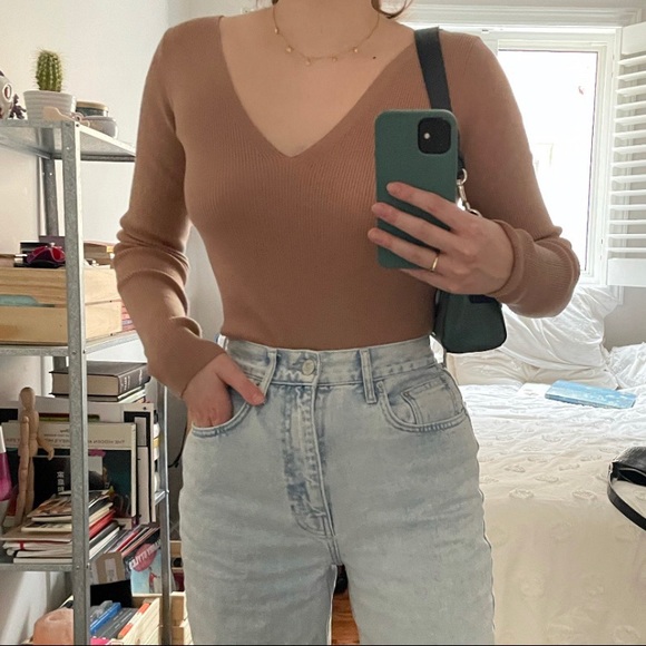 Aritzia Wilfred Long Sleeve Shirt - Picture 2 of 3